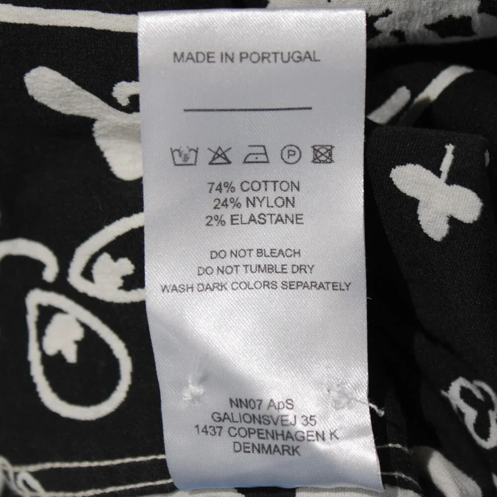 No Nationality NWT Hans Casual Button Down Shirt Size Medium in Ecru & Black